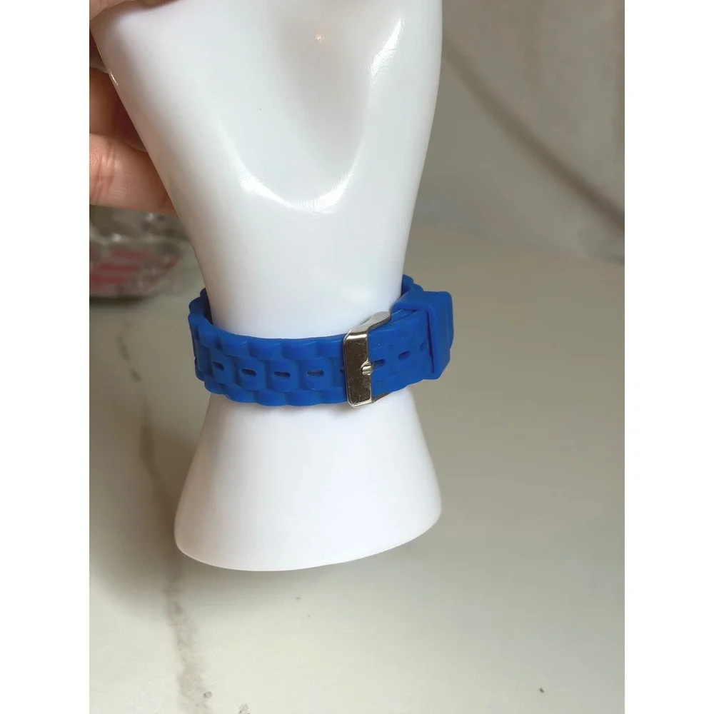 Accutime Watch Corp. superman dc
